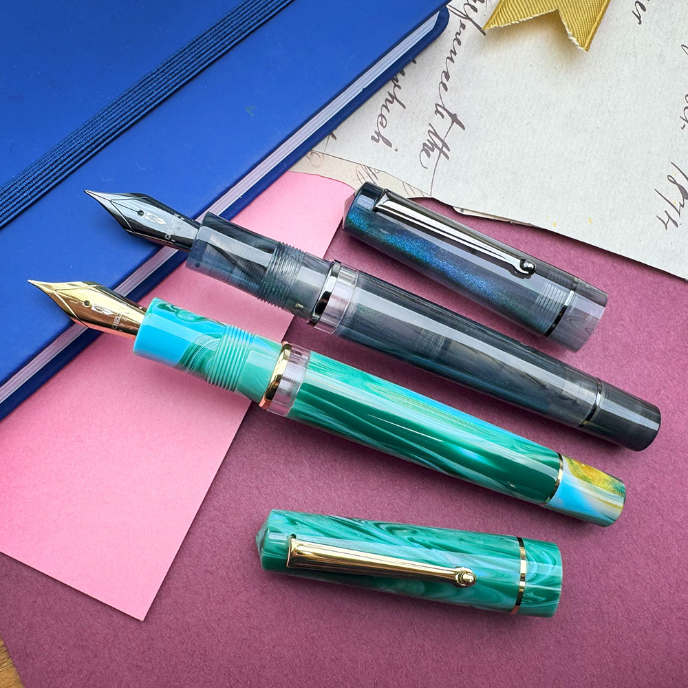 Delta Duna Fountain Pen - Vortex Green