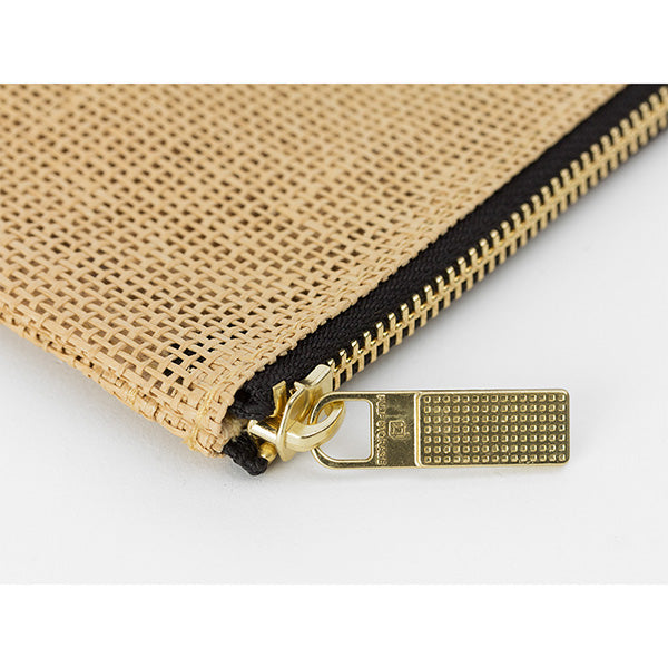 Midori PS Paper Code Bag in Bag - Beige - Made in Japan zipper detail