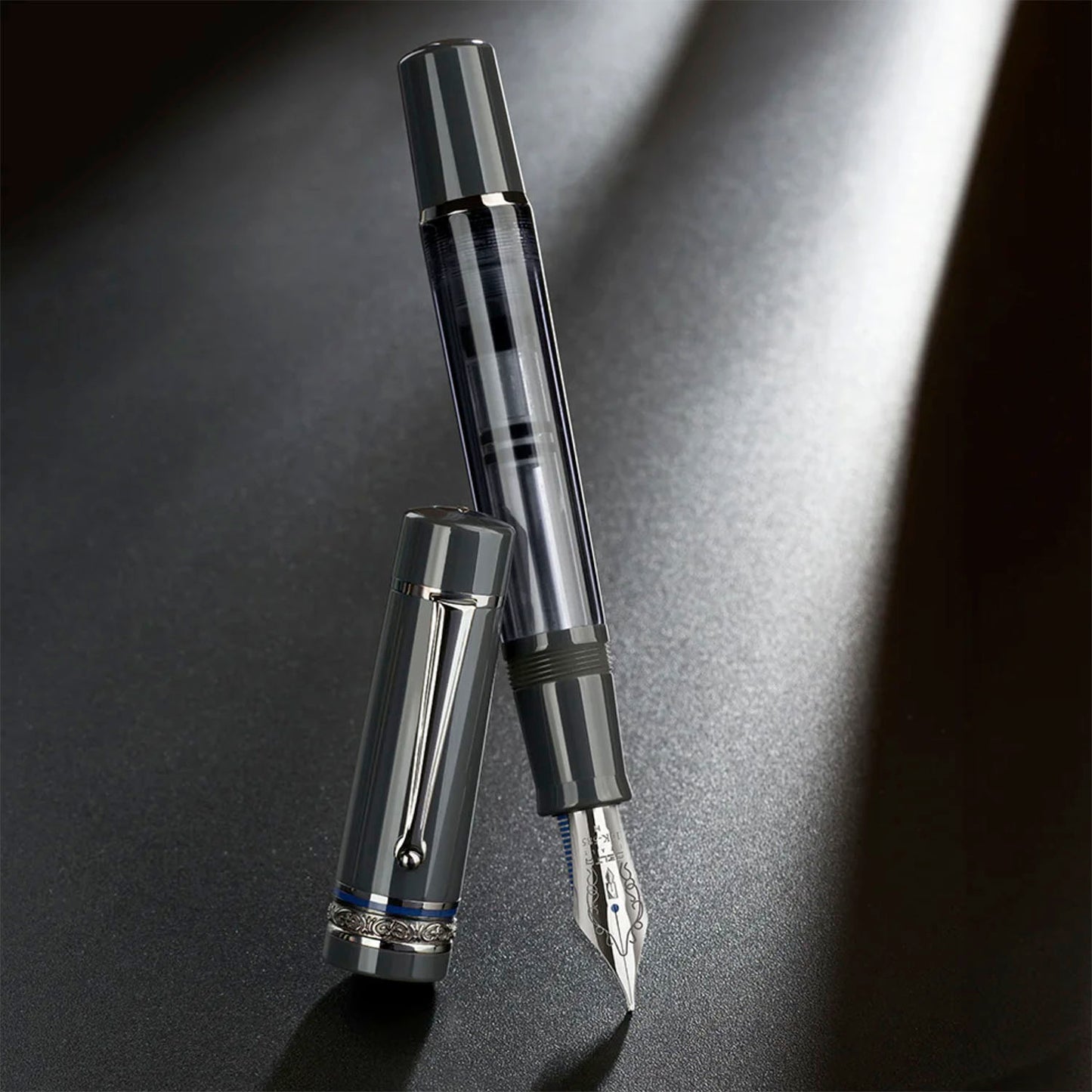 Delta Prestige Fountain Pen - #8 14k nib - Limited Edition - Grey Made in Italy lifestyle