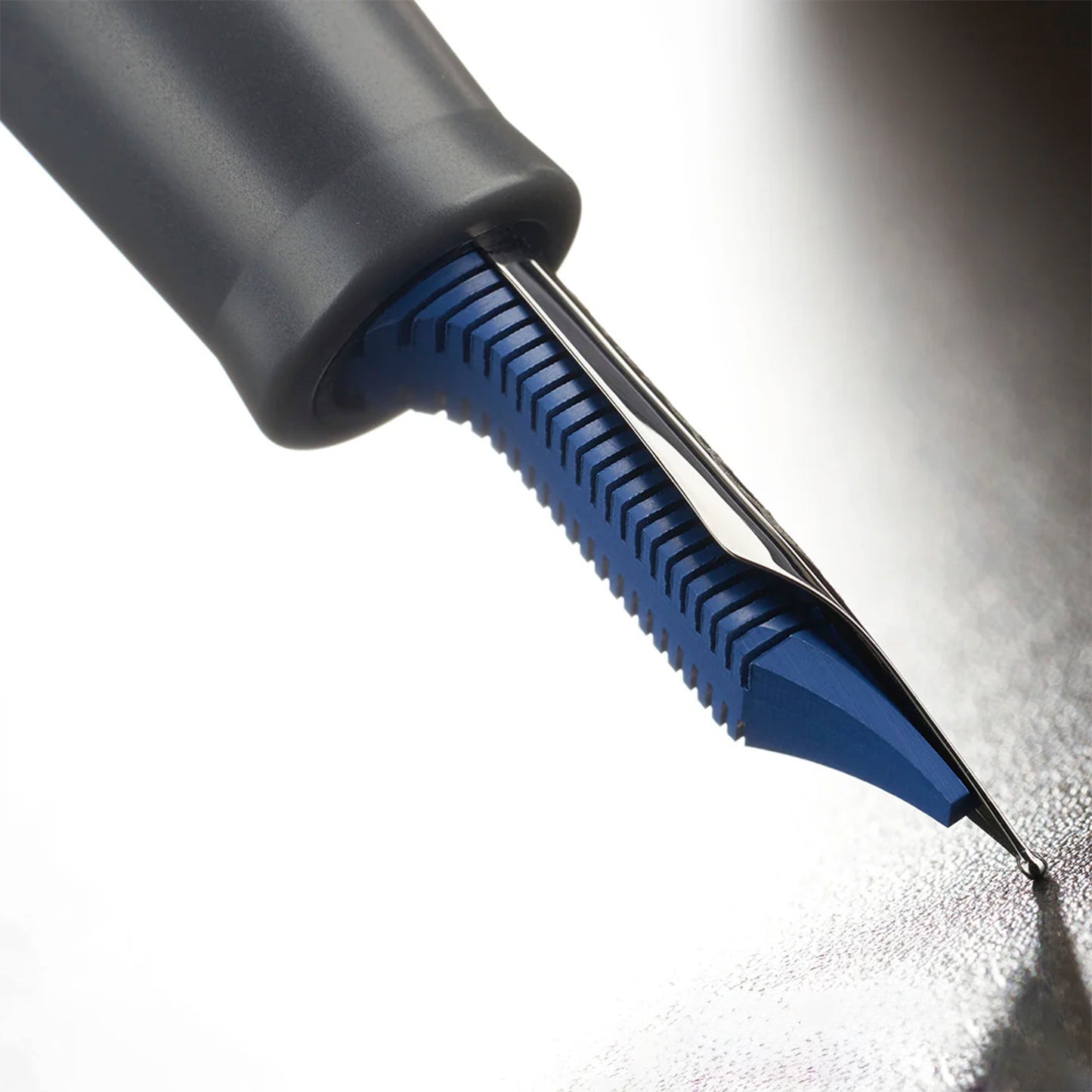 Delta Prestige Fountain Pen - #8 14k nib - Limited Edition - Matte Grey Made in Italy nib detail