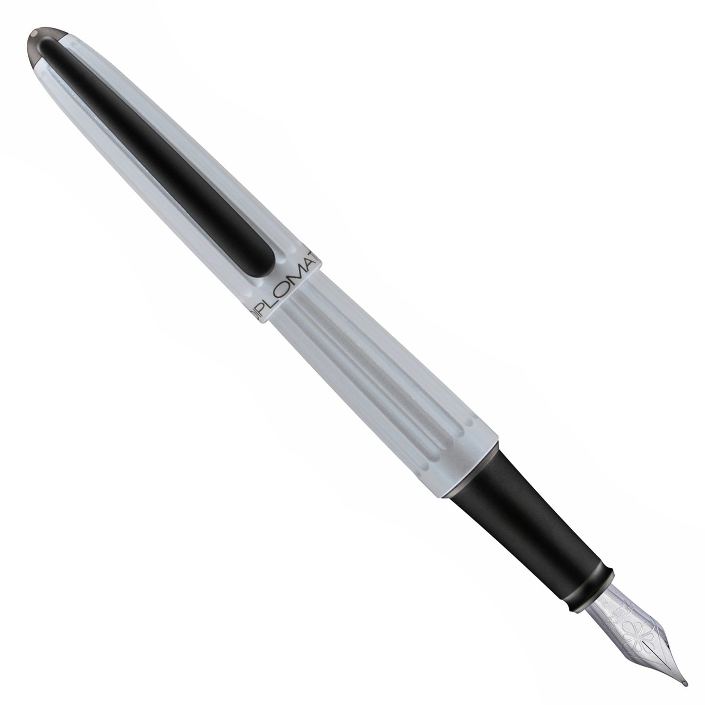 Diplomat Aero Fountain Pen - Lacquered White - Made In Germany