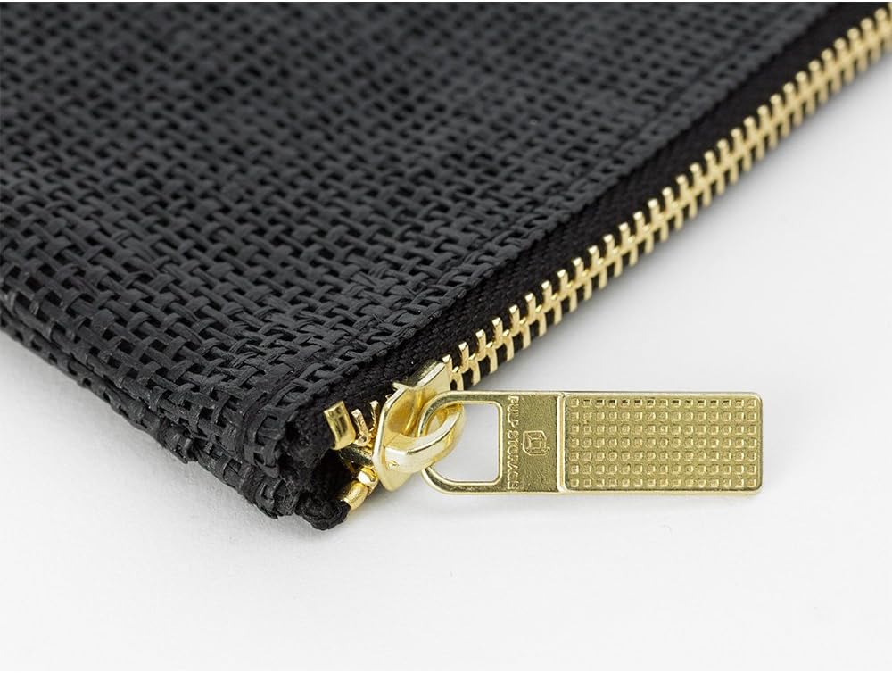 Midori PS Paper Code Pouch - Black - Made in Japan zipper detail