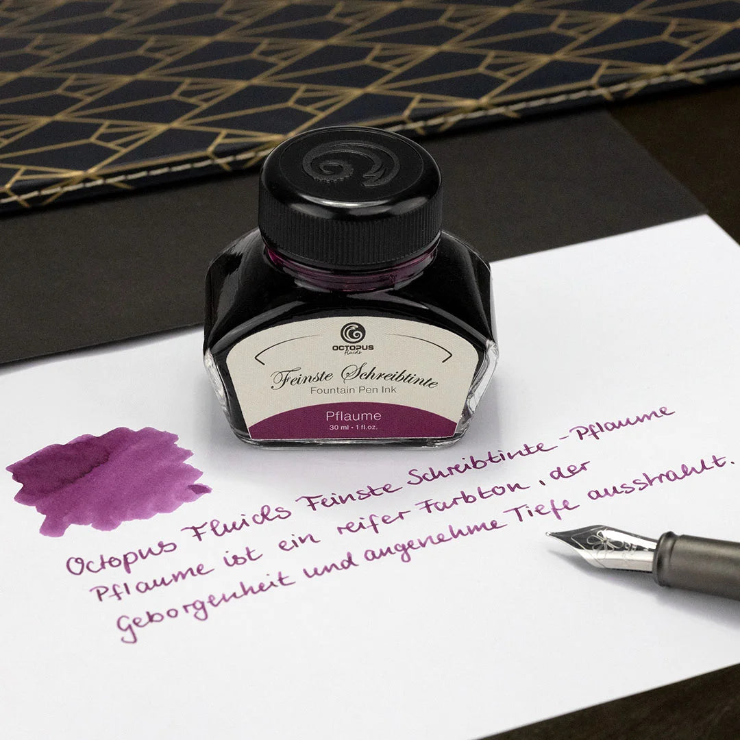 Octopus Fluids Fountain Pen Ink - 30 ml Bottle - Pflaume Plum Purple - Made in Germany lifestyle