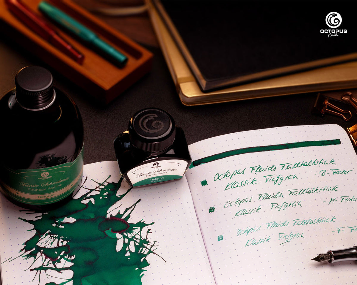 One Deep Ink Octopus Fluids Fountain Pen Ink - 30 ml Bottle - Tiefgrün Deep Green ...
