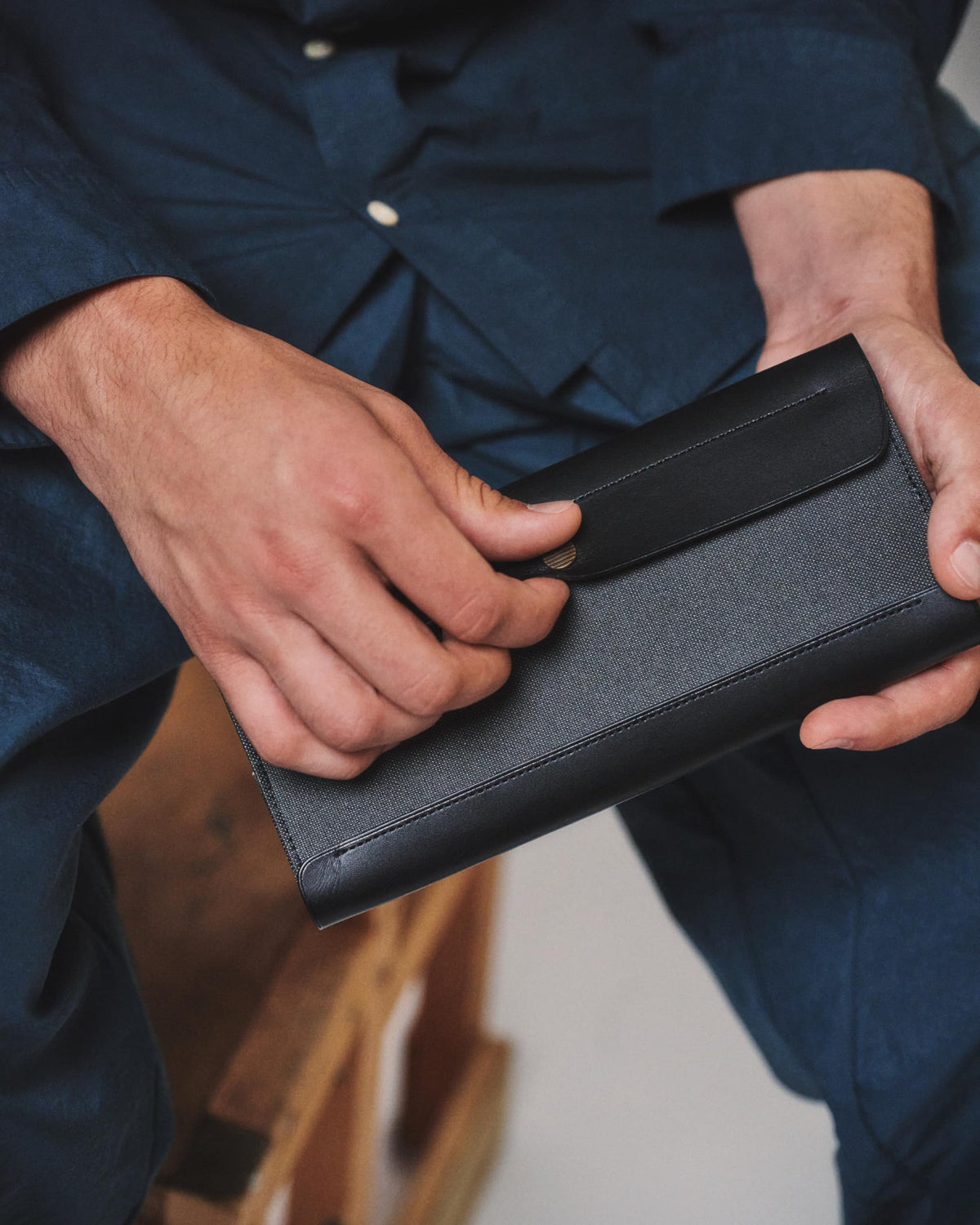 Postalco Tool Box Leather Pen Case - Black - Made in Japan opening