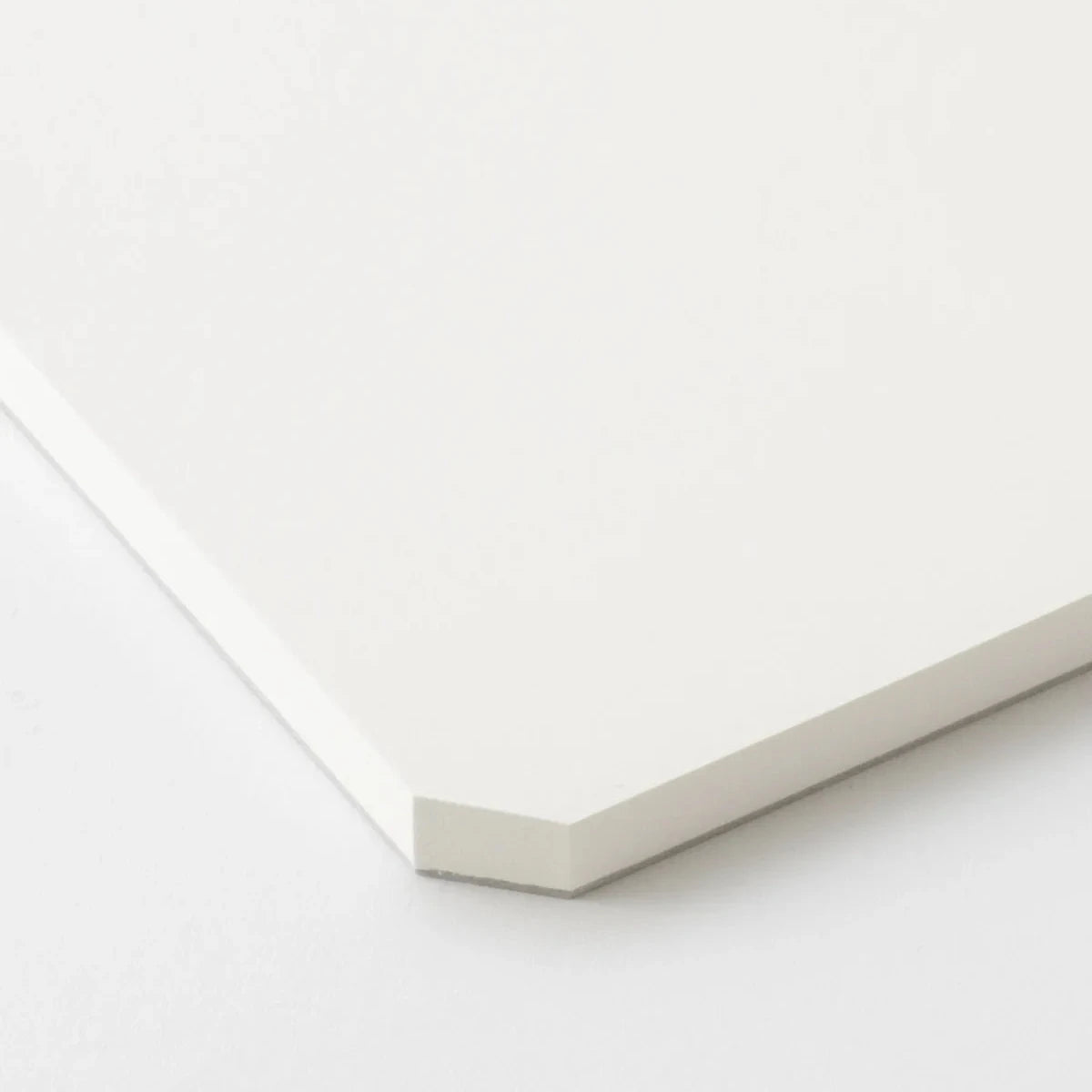 MD Paper Pad Cotton - A5 - Blank Fountain Pen Friendly Paper Made in Japan corner detail angle